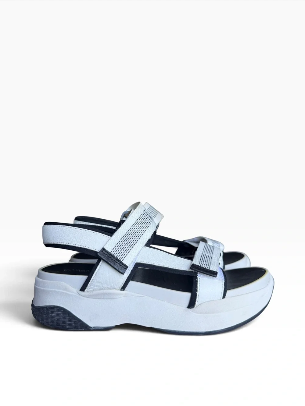 Vagabond Lori Sport Sandals Women’s 8 White Chunky Platform Strappy Sneaker